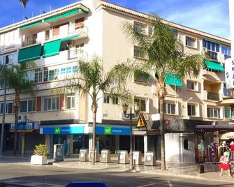 SolRoom (plz. La Nogalera) - Torremolinos - Building
