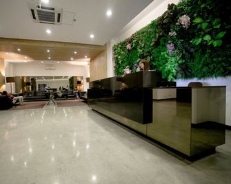 Green Sun Hotel - מנילה - לובי