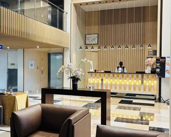 Lemo Hotel Serpong - South Tangerang City - Recepción