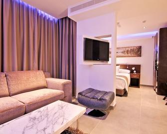 Achilleos City Hotel - Lárnaca - Sala de estar