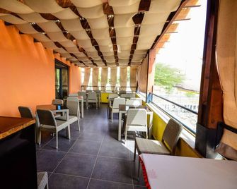 Vivi Hotel - Praia - Restaurant