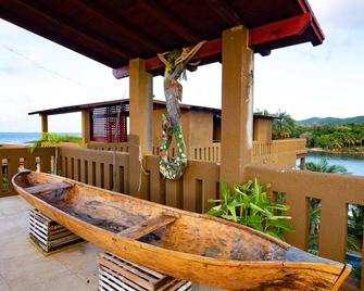 Mangrove Dock Penthouse: Waterfront w/ Pool, Dock, and Huge Rooftop Terrace - Gibson Bight - Balcon