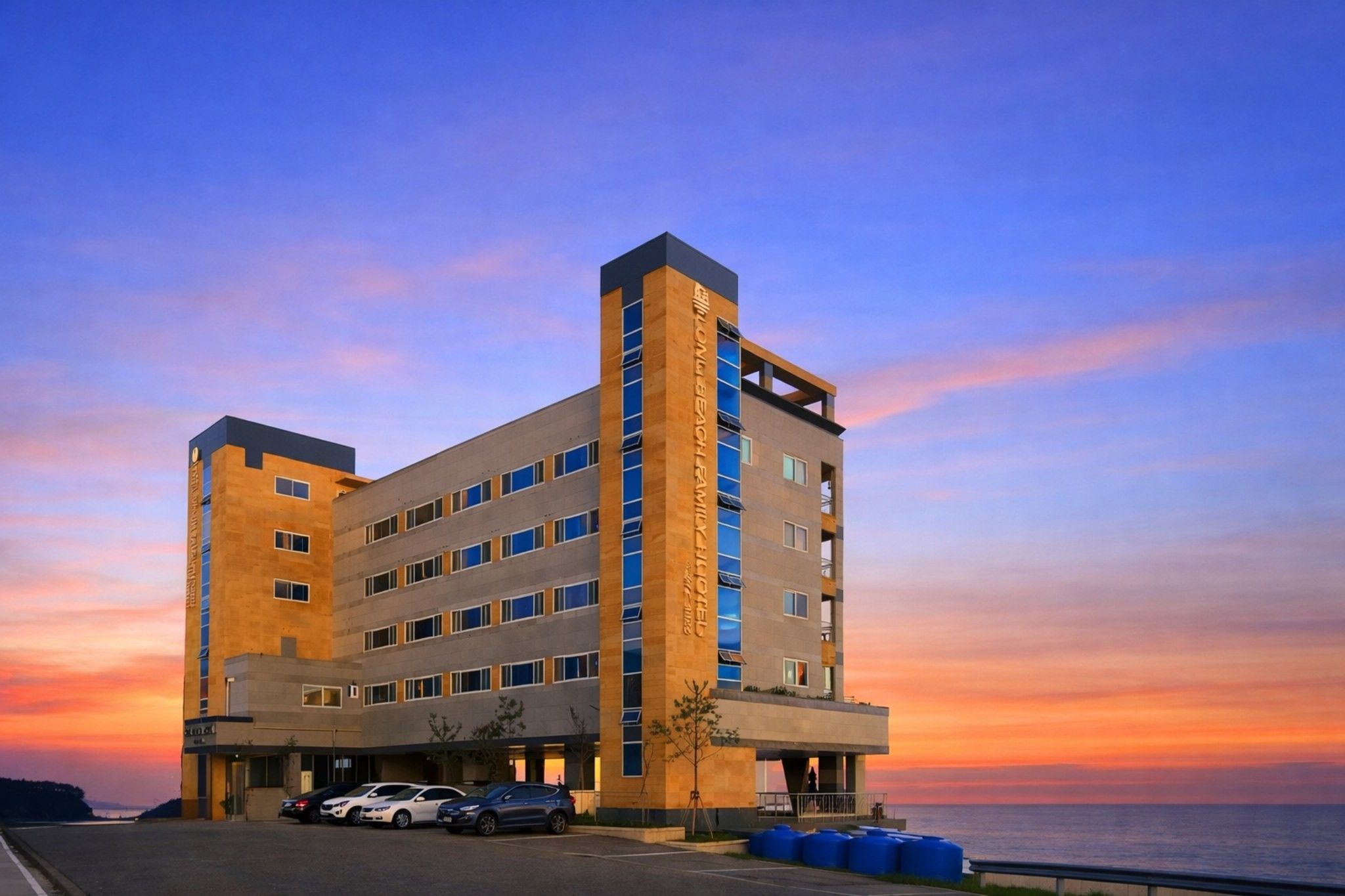 Longbeach Family Hotel