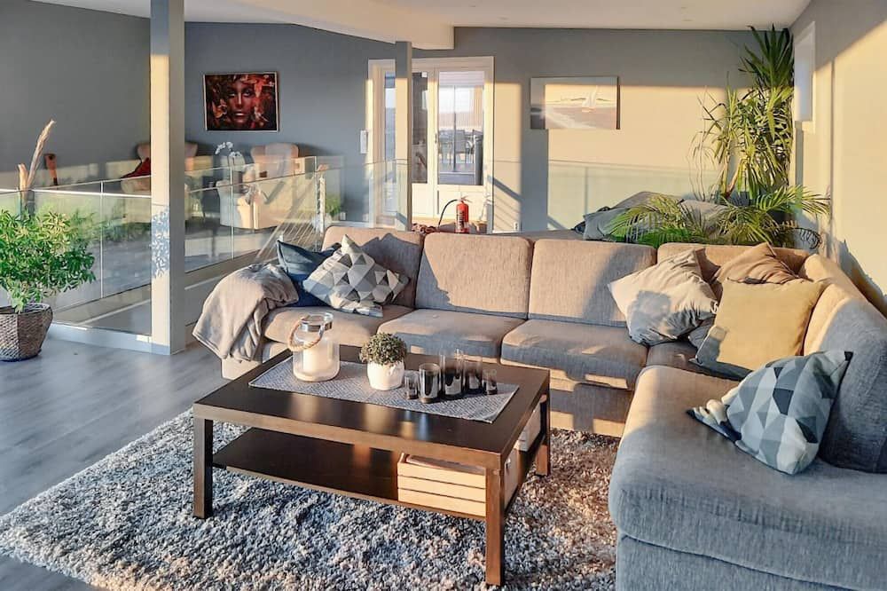 Nice Home In Sandefjord With Wifi - Sandefjord - Wohnzimmer