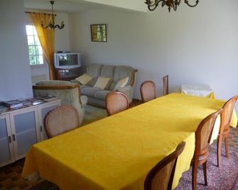 Le Bout De La Ville - Hirel - Dining room