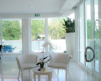 Hotel Prater - Grottammare