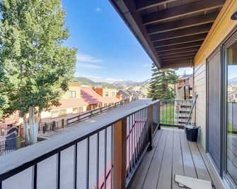Walk to Ski Lifts Cozy Crested Butte Condo - Crested Butte - Balcony