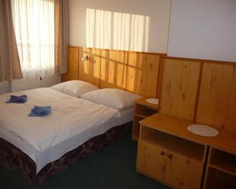 Hotel Dumbier - Brezno - Bedroom