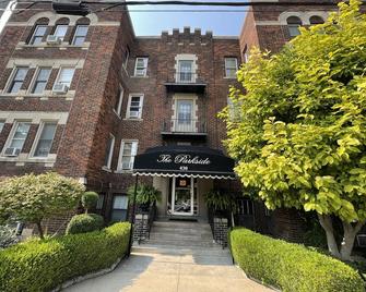 Centrally Located 1 Bedroom Apartment with Historical Charm! - Windsor - Building