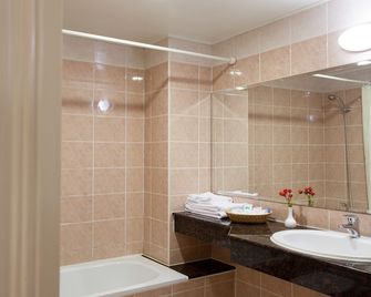 Harazuru Hotel - Taoyuan City - Bathroom