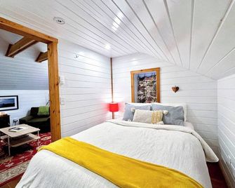 A City Cottage in the heart of Sturgeon Bay - Sturgeon Bay - Habitación