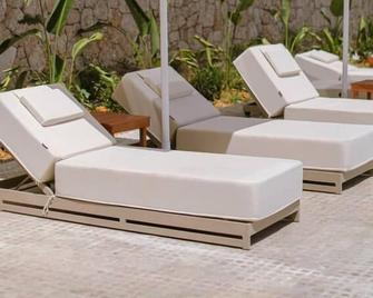 Black Diamond Hotel Dhermi - Dhërmi - Patio