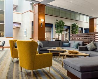 Holiday Inn Louisville East - Hurstbourne By IHG - Louisville - Lobby