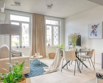 Light-Filled Haven in Ghent - Ghent - Dining room