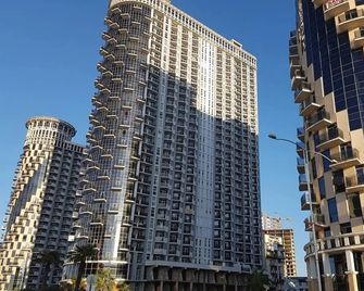 Grand Royal Apart-Hotel - Batumi - Building
