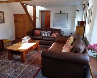 Leat Cottage, Lifton - a perfect Devon escape - Lifton - Living room