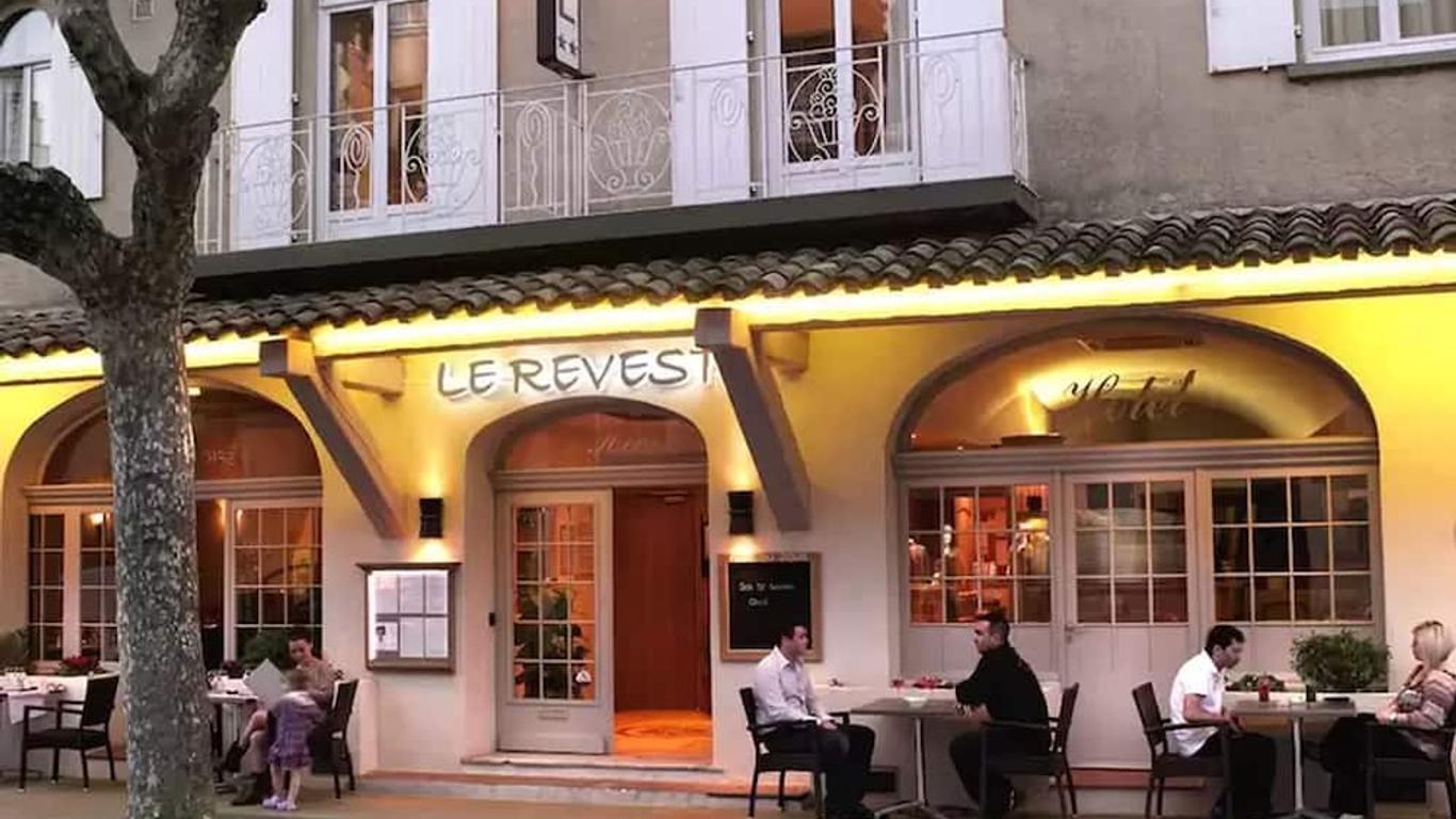 Brit Hotel Confort Le Revest Sainte-Maxime