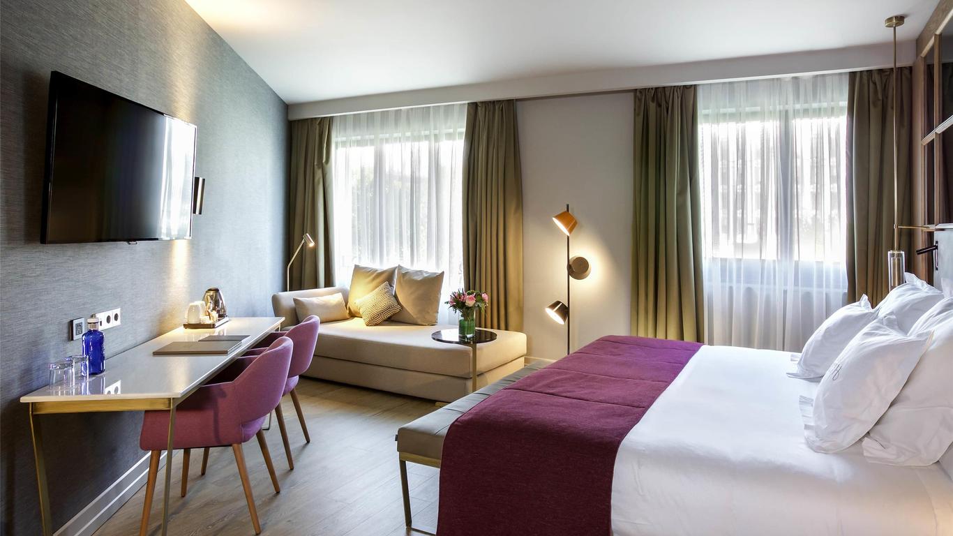 فندق بارسيلو إمبيراتريز