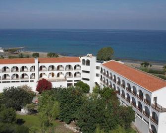 Club Guzelyali Hotel - Lápithos - Edificio