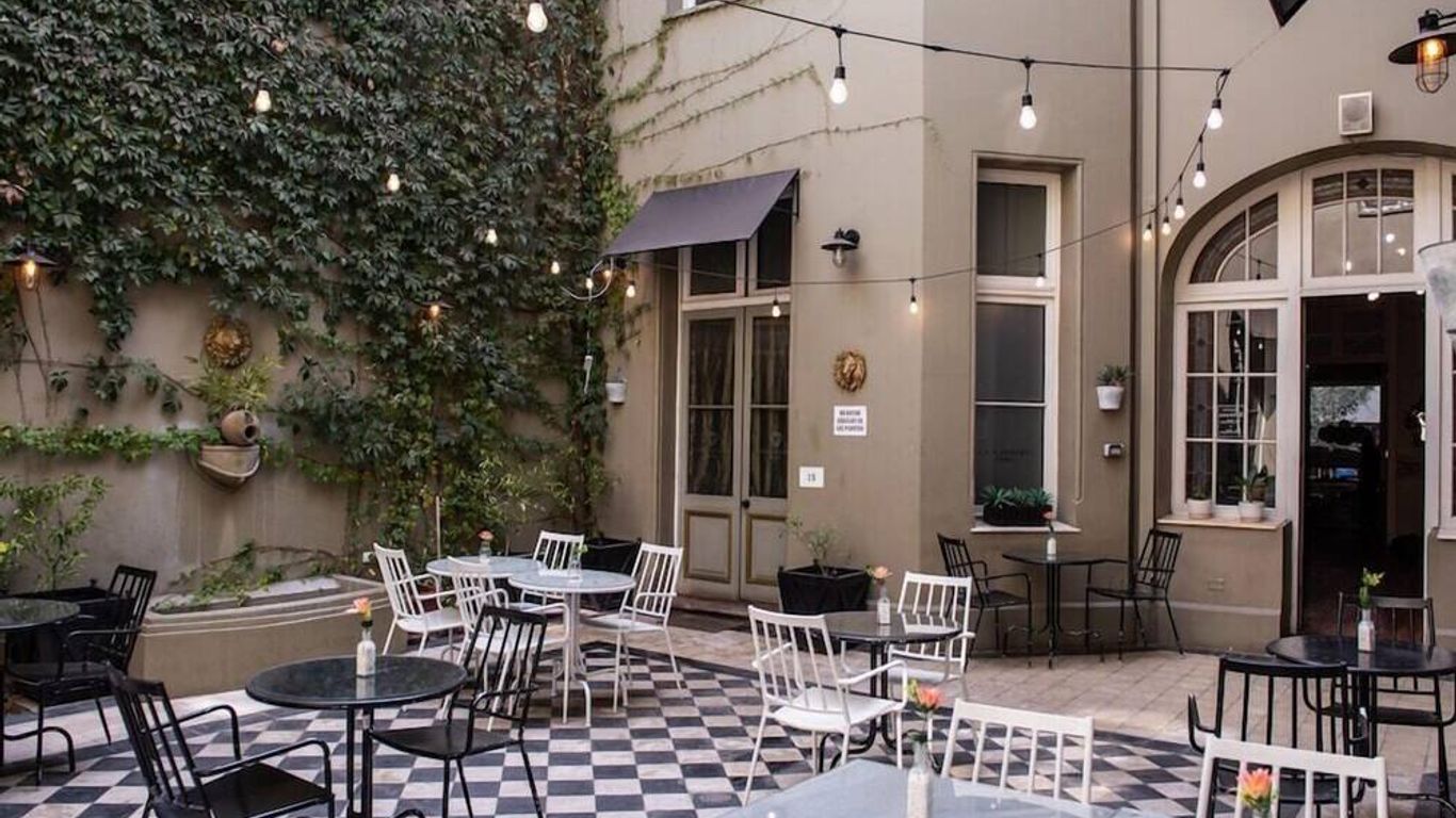 Hotel & Cafeteria Casa Zañartu