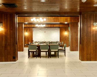 Holiday Inn Victorville - Victorville - Restaurant