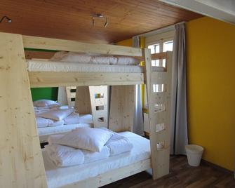 Down Town Hostel Interlaken - Interlaken - Κρεβατοκάμαρα