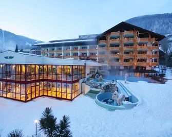 Thermenwelt Hotel Pulverer - באד קליינקירכהיים - בניין