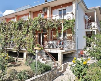 Apartments Darinka Beg - Rab - Gebäude