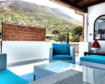Pensione La Giara - Vulcano - Balkon