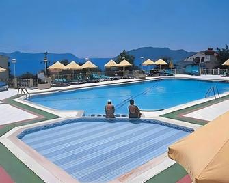 Hotel Club Phellos - Kaş - Kolam