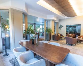 Hôtel Mercure Besançon Parc Micaud - Besançon - Edificio