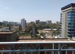 S. Lucie Mango Apartment - Nairobi - Balcon
