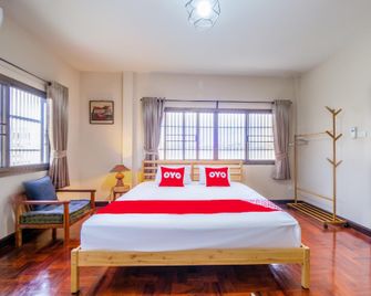 OYO 941 Choms House at Sapanmai - Mueang Nonthaburi - Bedroom