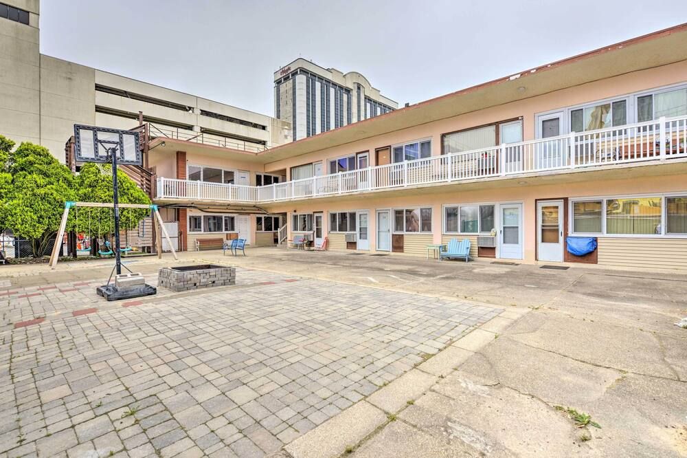 Atlantic City Studio with Beach Access On-Site! - اتلانتيك سيتي - مبنى