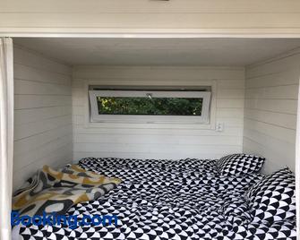 Compact Living Home, Downsizing Project - Falkenberg - Makuuhuone