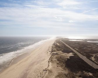 The Penny Lane - Hampton Bays - Beach