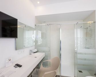 Hotel Abril 37 - Ciudadela - Baño