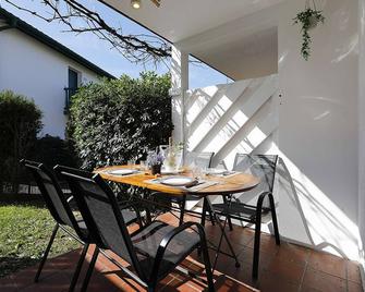 Begonia 21 Bel Appartement Dans Résidence Avec Piscine - Hendaye - Innenhof