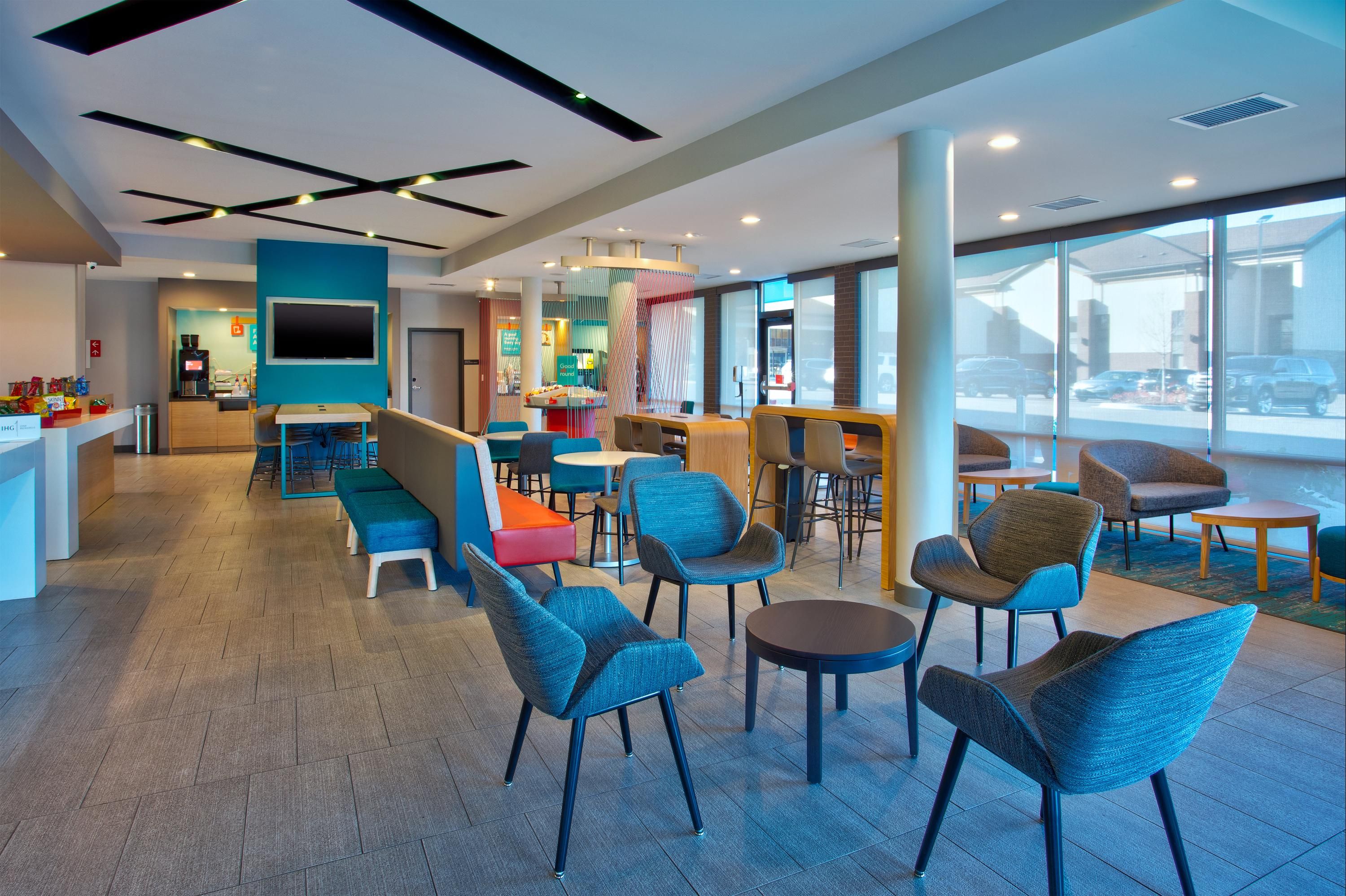 Avid Hotel Detroit - Warren By IHG - Warren - Будівля