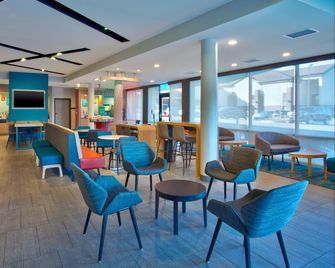 Avid Hotel Detroit - Warren By IHG - Warren - Будівля