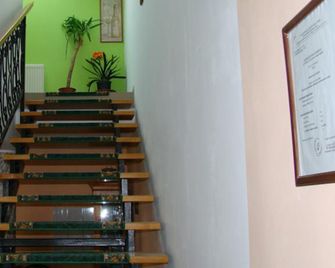 Európa Vendégház Zalaegerszeg - Zalaegerszeg - Escaleras