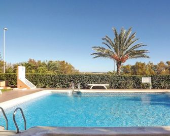 2 Bedroom Lovely Apartment In Piles - Piles - Piscina