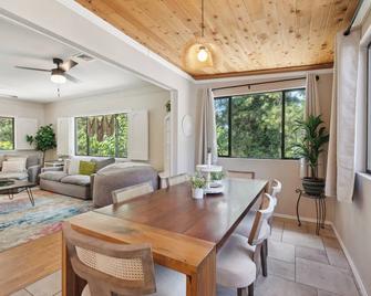 Montana Grove - Pool / Game Room / Boat Parking / Space for large groups - Shasta Lake - Dining room