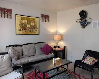 3-bedroom Home away from home while in Rockdale A - Rockdale