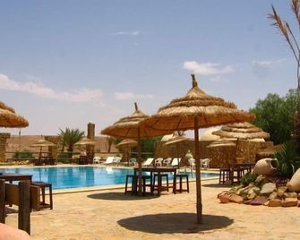 Hotel Dakyanus Tataouine - Tataouine - Pool