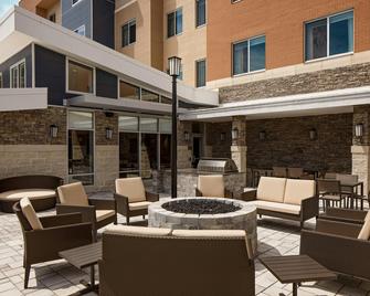 Residence Inn by Marriott Detroit Farmington Hills - Farmington Hills - Patio