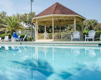 Quality Inn Crystal River - Crystal River - Басейн