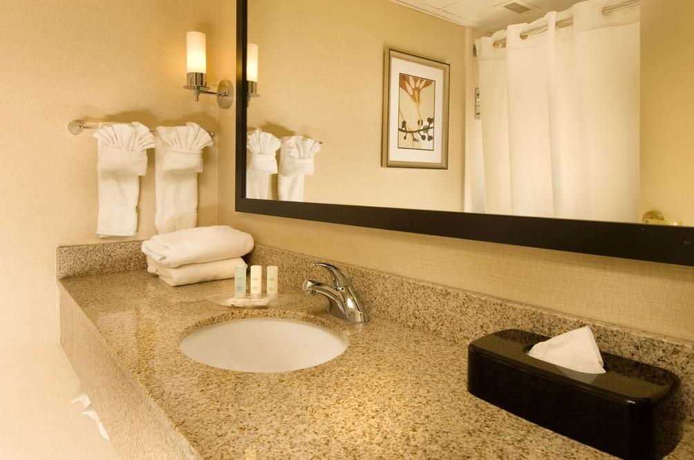 Comfort Suites Dulles Airport 70 1 3 4 Chantilly Hotel