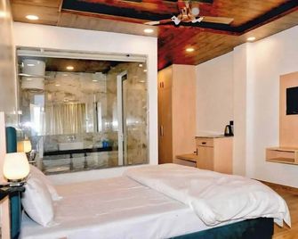 Oak Mounts - Mukteshwar - Bedroom