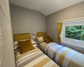 The Beehive -Stunning Views - Hot Tub - Romantic - Launceston - Habitación